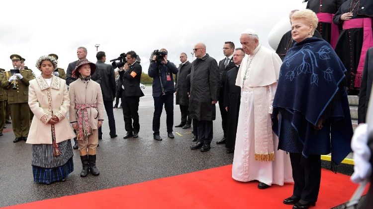 pope-francis-in-lithuania-1537612046131.jpg