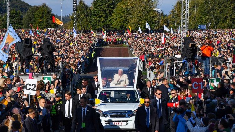 Papa Francis huko  Kaunas nchini Lithuania