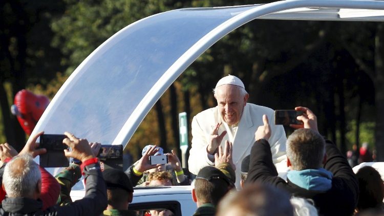 pope-francis-in-lithuania-1537691828505.jpg
