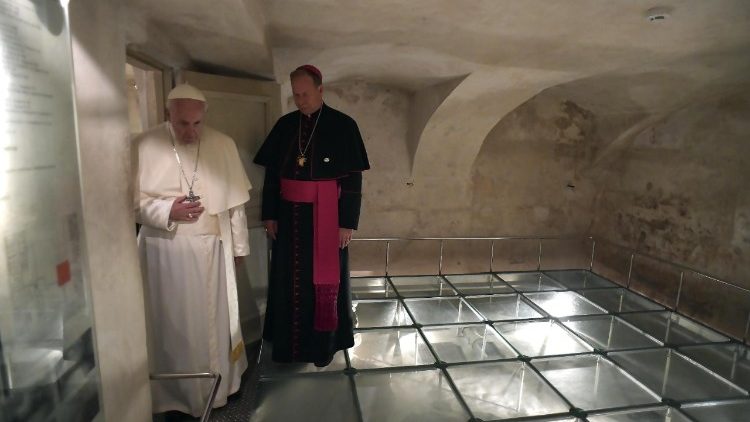 Papež František v Muzeu okupcí a bojů za svobodu ve Vilniusu