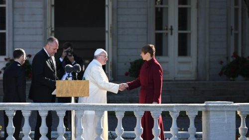 Папа Франциск прибыл в Эстонскую Республику