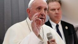 pope-francis-speaks-with-the-media-onboard-a--1537901224240.jpg