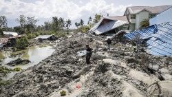 tsunami-and-earthquake-aftermath-1538395705254.jpg
