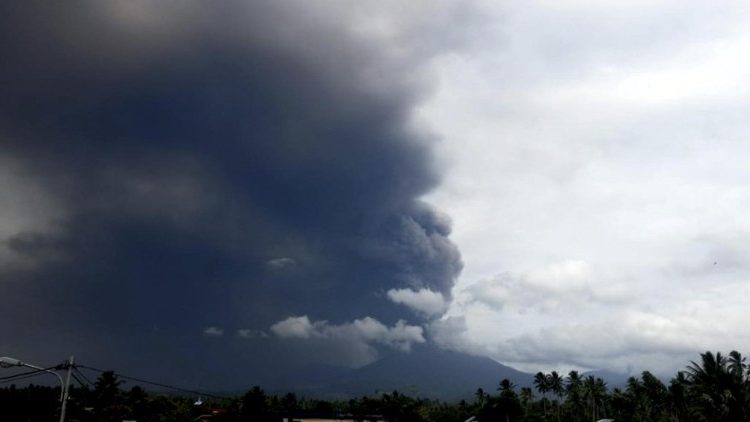 L'eruzione del vulcano Soputan