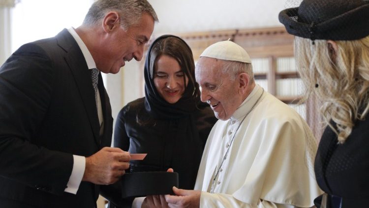 pope-francis-with-montenegro-s-president-milo-1538994972580.jpg