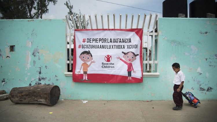 نشاط منظمة أنقذوا الأطفال في المكسيك