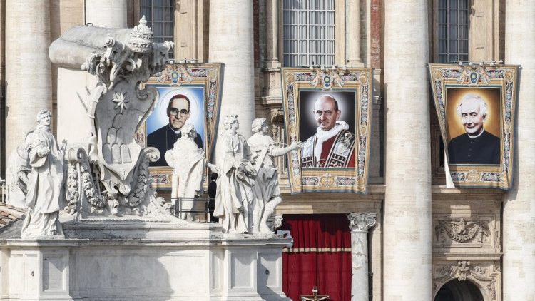 Bei der Heiligsprechung von Papst Paul VI. und weiteren Heiligen