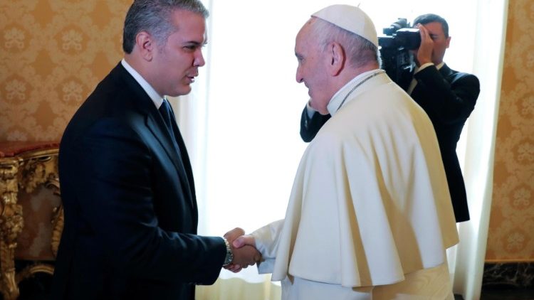 pope-francis-meets-colombian-president-ivan-d-1540198874146.jpg