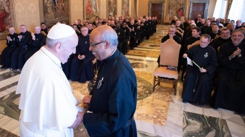 Papež pasijonistom: Notranja prenova izhaja iz osebnega odnosa s Križanim-Vstalim