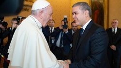 pope-francis-meets-colombian-president-ivan-d-1540212073274.jpg