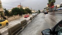torrential-rain-in-jordan-1540499173521.jpg