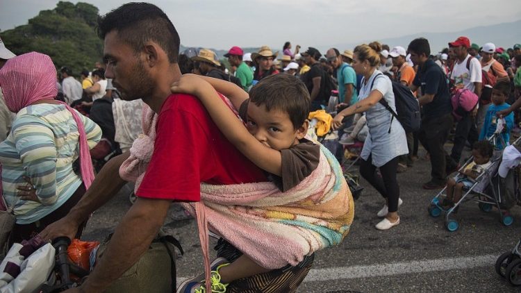 central-american-migrants--caravan-in-mexico-1540672884915.jpg