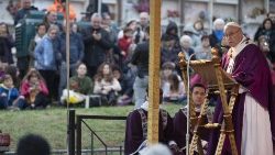 pope-francis--all-souls--day-mass--1541173272920.jpg