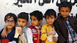 conflict-affected-yemenis-receive-free-food-r-1541270775422.jpg