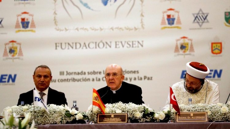Kard. Osoro na Światowej Konferencji Religii w Madrycie