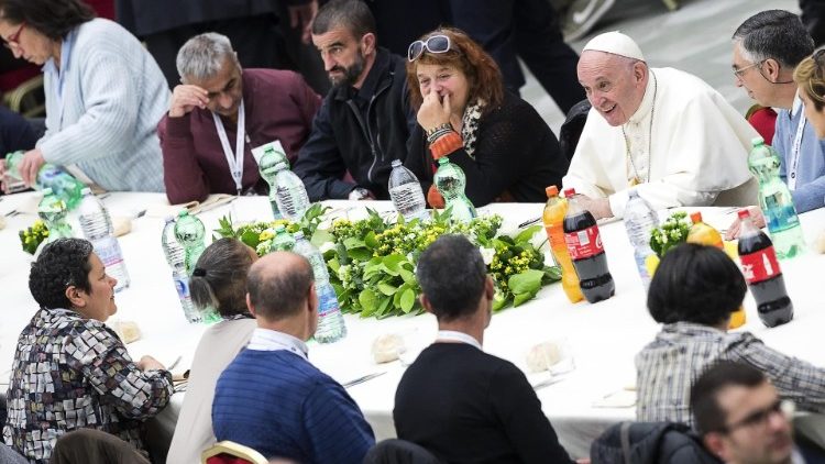 Pope Francis has lunch with people in need 