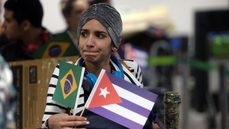 Hunderte kubanische Ärzte haben nach dem Streit um das Ärzte-Programm in Brasilien die Rückreise angetreten