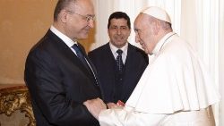 pope-francis-meets-president-of-iraq-1543062727449.jpg