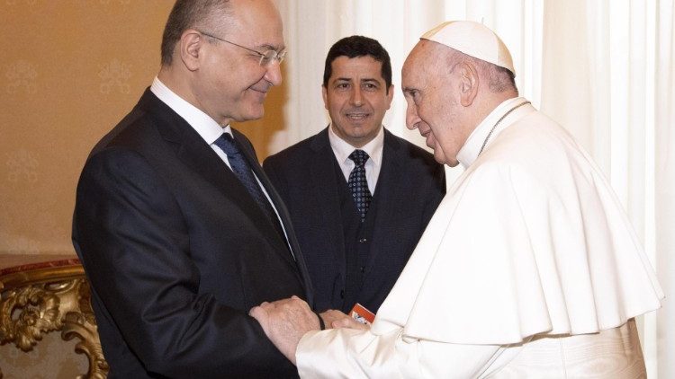 Presidente Salih com o Papa Francisco