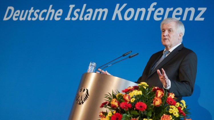 Islamkonferenz in Berlin mit Minister Seehofer