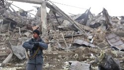 aftermath-of-kabul-car-bomb-blast-1543475327224.jpg
