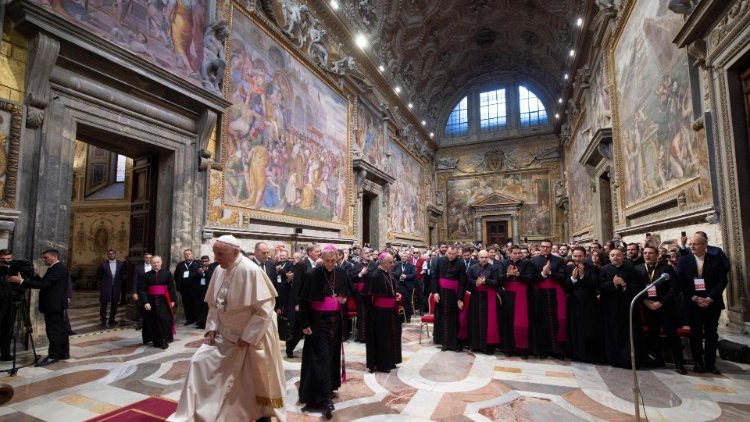 Papa Francisko: Madhabahu ni mahali pa ushuhuda wa imani, matumaini na mapendo!