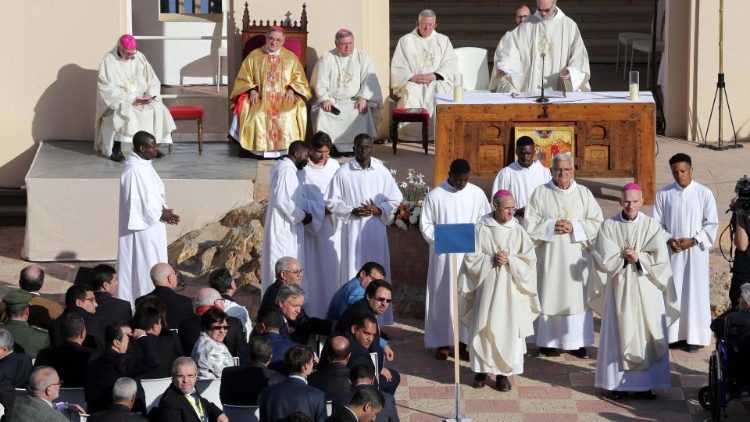 Cérémonie de béatification en la basilique Santa Cruz à Oran en Algérie le 8 décembre 2018.