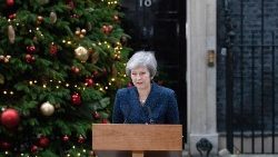 british-pm-may-statement-outside-10-downing-s-1544620427587.jpg