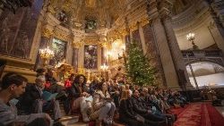 christmas-eve-in-the-berlin-cathedral-with-10-1545668930380.jpg