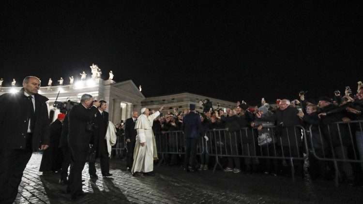 pope-francis-celebrates-first-vespers-and--te-1546280328744.jpg