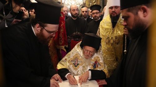 Ukraine: Orthodoxe Kirche erhält Eigenständigkeit