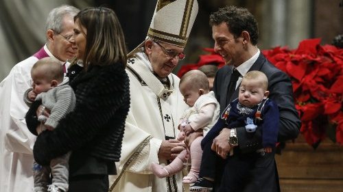 pope-francis-leads-the-epiphany-mass--1546770841104.jpg