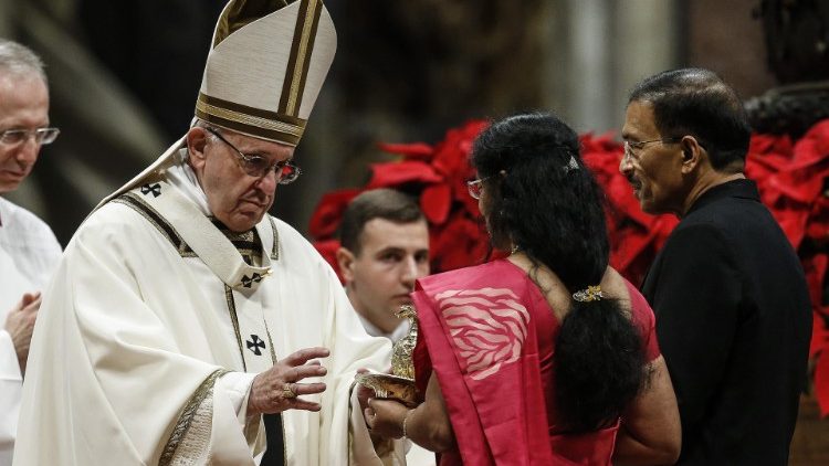 pope-francis-leads-the-epiphany-mass--1546770847066.jpg