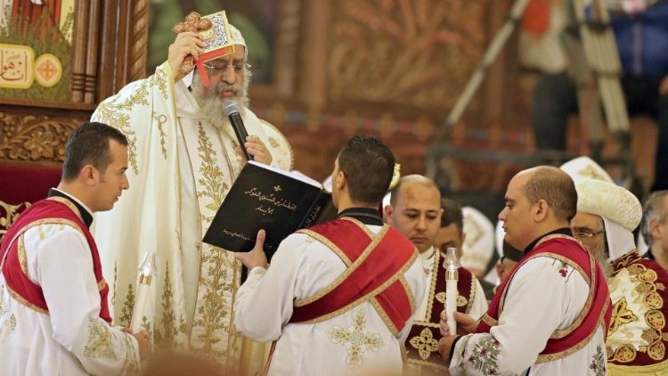 Messa di Natale nella nuova cattedrale copta della Natività presediuta da Tawadros II