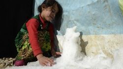 winter-affects-life-of-syrian-refugees-in-leb-1547048028508.jpg