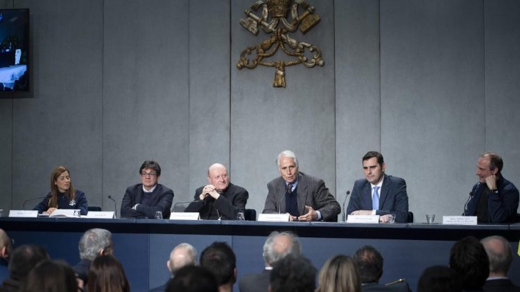 Среща с журналистите във Ватиканския пресцентър