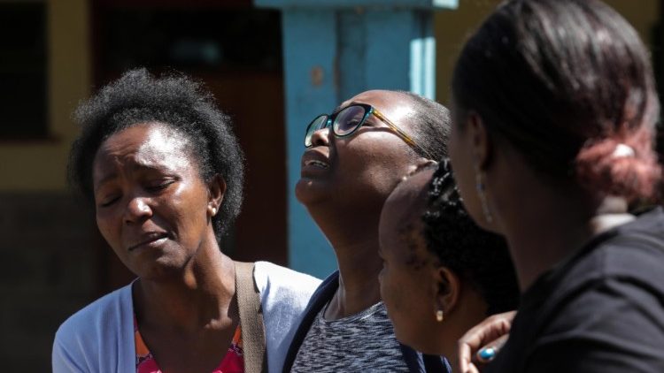 ケニア・ナイロビのテロ：教皇、無分別な暴力行為を非難