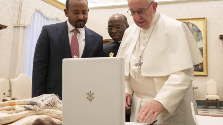 Pope Francis meets Ethiopian Prime Minister 