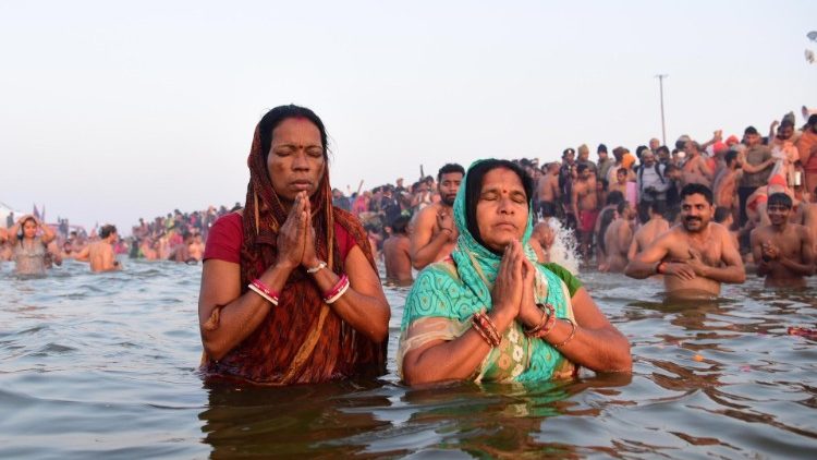 Hindus bei einer religiösen Feier
