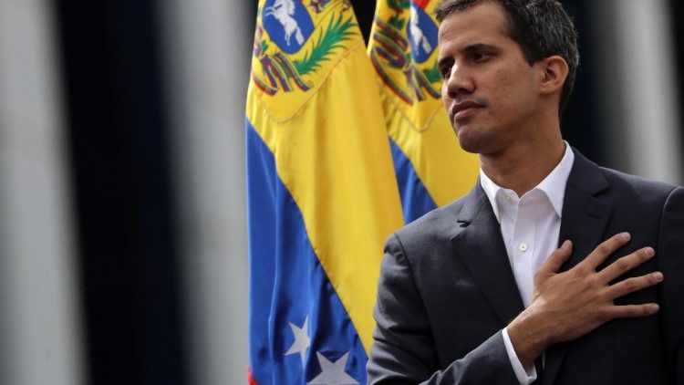 Juan Guaidó, a venezuelai parlament elnöke elnökké nyilvánította magát