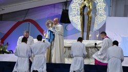 pope-francis-visits-panama--xa--1548558230461.jpg
