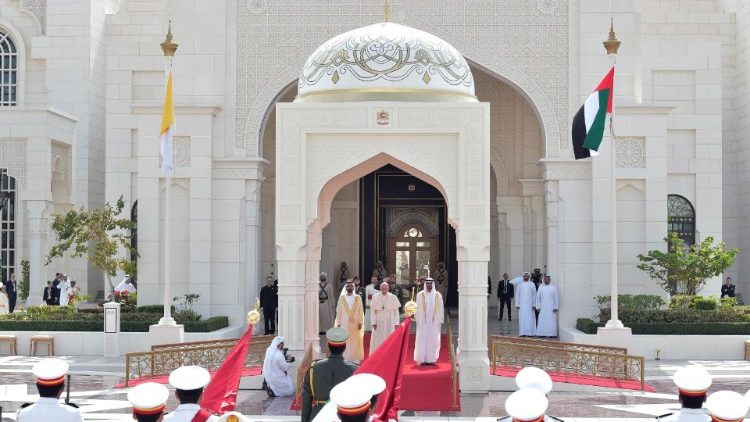 Svečanost dobrodošlice u prigodi apostolskog putovanja pape Franje u Abu Dhabi; 4. veljače 2019.