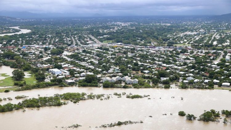Flooding continues in North Queensland, Australia