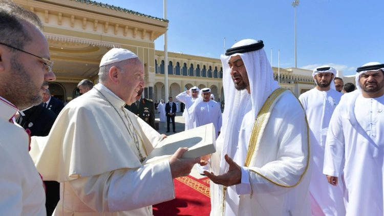 Pope Francis with the Crown Prince Mohammed Bin Zayed al Nahyan at the farewell function
