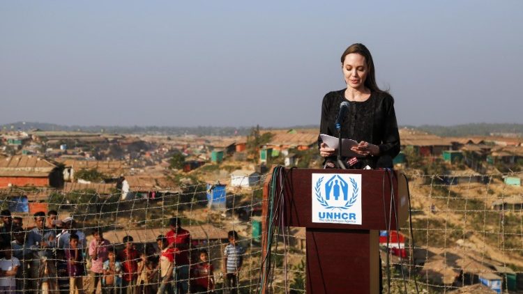Auch Angelina Jolie setzt sich für die Rohingya ein - Foto vom 5. Februar 2019