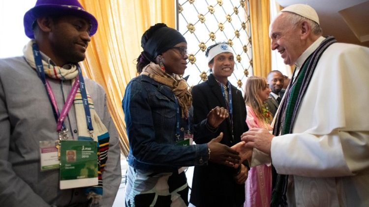 Папа Франциск с представители на коренните населения