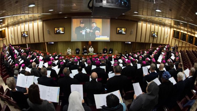 Takimi mbi mbrojtjen e të miturve në Vatikan
