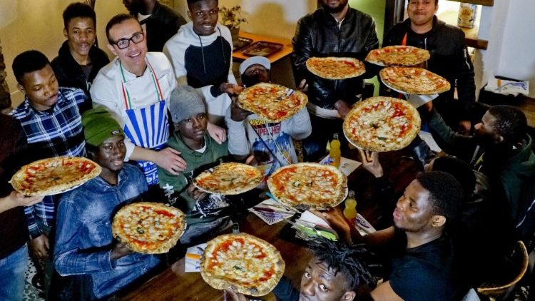 An initiative in the southern Italian town of Caserta where migrants are involved in a formation course for pizza-makers 