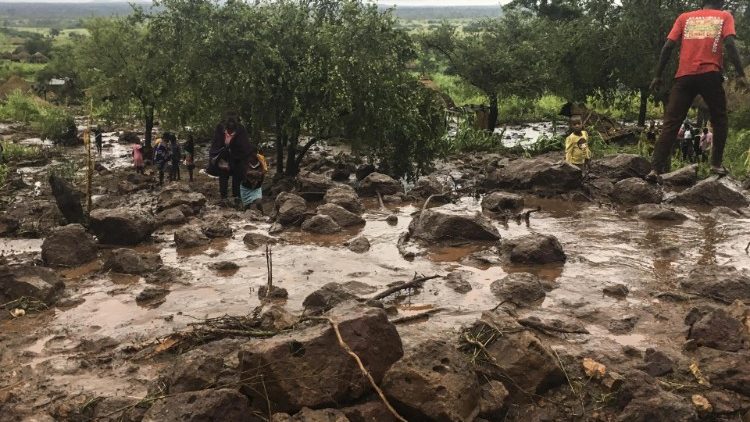 Ciclone Idai causa mortes e destruições em Moçambique, Malawi e Zimbabwe
