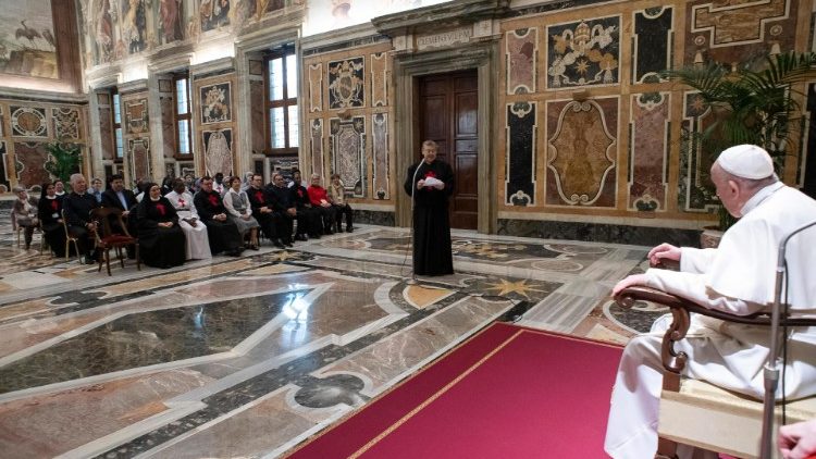 Papa Franjo s redovnicima i redovnicama kamilijancima, čiju je družbu osnovao sveti Camillo De Lellis; Vatikan, 18. ožujka 2019.